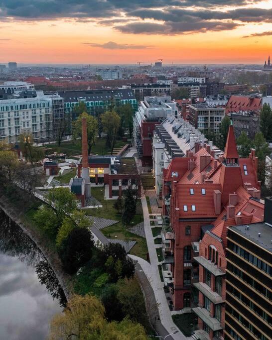 Apartamento Loft Industrialny Przy Bulwarze Staromiejskim Breslavia Exterior foto